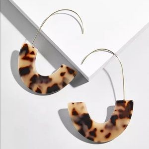 Tortoise Earrings ✨